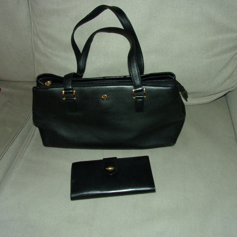 Etienne Aigner Black Leather Purse